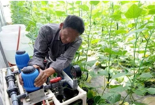 ��Һ�ʺͷۄ�������x